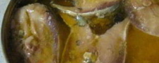 Шаг 4: салата мимоза с консервой и сыром