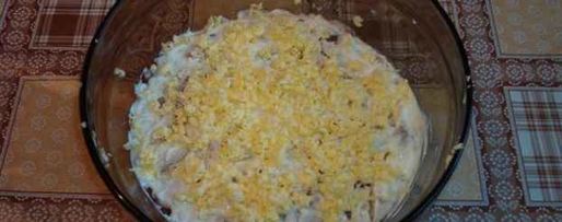 Шаг 23: салата мимоза с копченой скумбрией