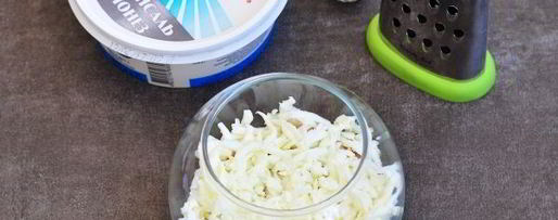 Шаг 5: салата мимоза с печенью трески