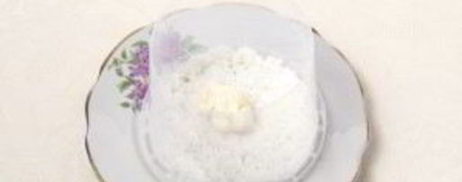 Шаг 2: салата мимоза с рисом и сыром