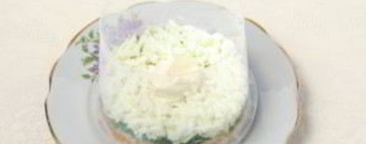 Шаг 5: салата мимоза с рисом и сыром