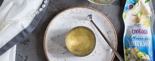 Шаг 2: салата мимоза с семгой