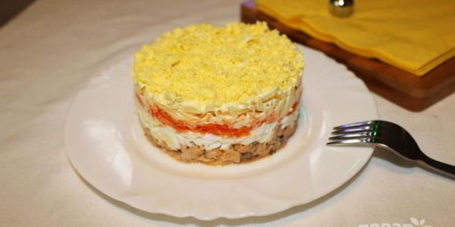 Рецепт салата мимоза с сырой морковью