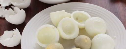 Шаг 3: салата мимоза с сыром и сливочным маслом