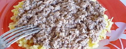 Шаг 6: слоеного салата мимоза