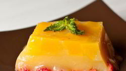 Рецепт Желе Мимоза с персиками и клубникой