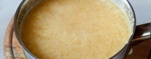 Шаг 4: желе мимоза с персиками и клубникой