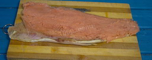 Шаг 1: горбуши под шубой в духовке