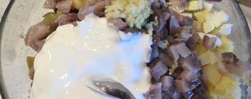 Шаг 2: салата ленивая селедка под шубой