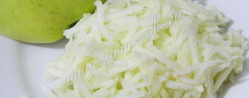 Шаг 5: селедки под легкой шубой с яблоком