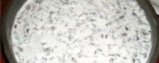 Шаг 1: селедки под шубой с маринованными огурцами