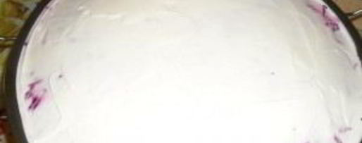 Шаг 3: селедки под шубой с маринованными огурцами