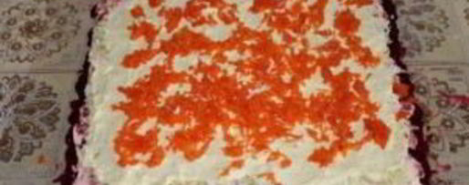 Шаг 3: селедки под шубой в пленке