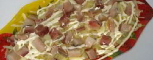 Шаг 2: селедки под свекольной шубой