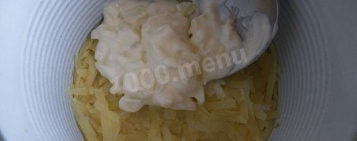 Шаг 12: шпрот под шубой