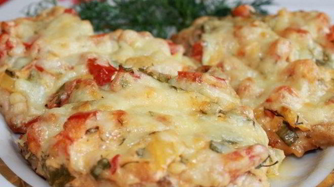 Рецепт Сочной куриной грудки под шубой в духовке