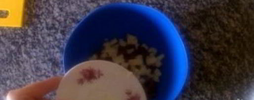 Шаг 1: салата с фасолью и сухариками за 5 минут