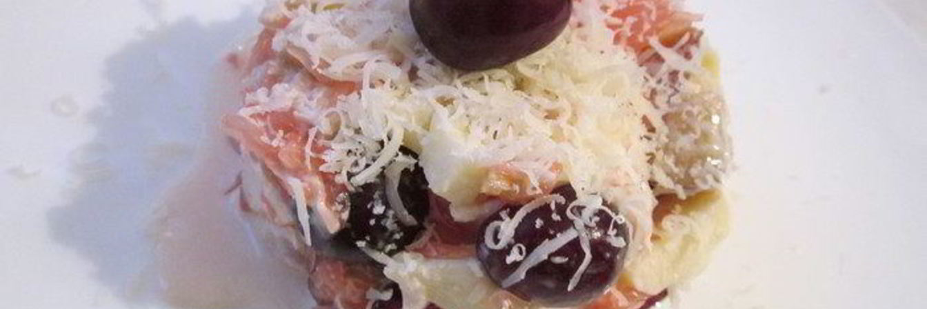 Рецепт Салата с фруктами и куриной грудкой