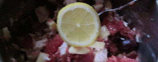 Шаг 1: салата с фруктами и куриной грудкой