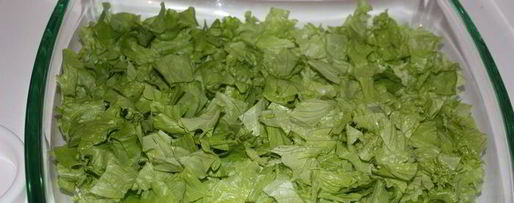 Шаг 1: салата с перепелиными яйцами и сельдью