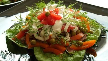 Рецепт Салата с языком и помидорами