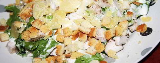 Шаг 8: хрустящего салата с индейкой и сухариками лжецезарь