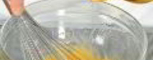 Шаг 2: салата цезарь с индейкой на гриле