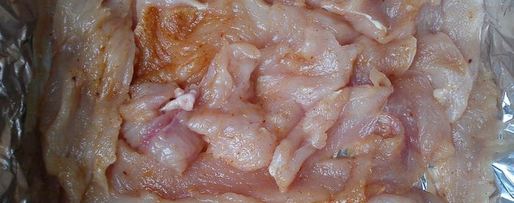 Шаг 2: салата цезарь с индейкой