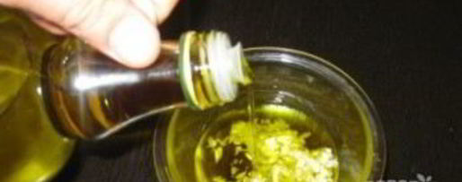 Шаг 4: салата цезарь с креветками