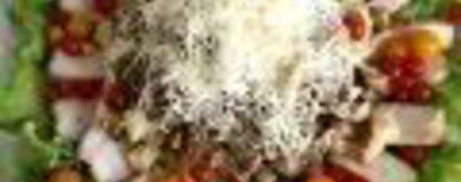 Шаг 4: салата цезарь с курицей и грибами