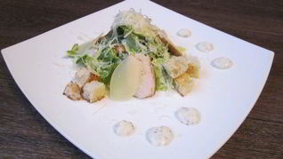 Рецепт Салата Цезарь с курицей и йогуртом