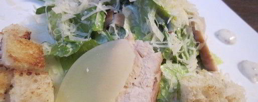 Шаг 3: салата цезарь с курицей и йогуртом