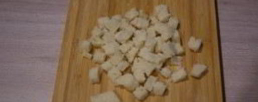 Шаг 1: салата цезарь с курицей классический