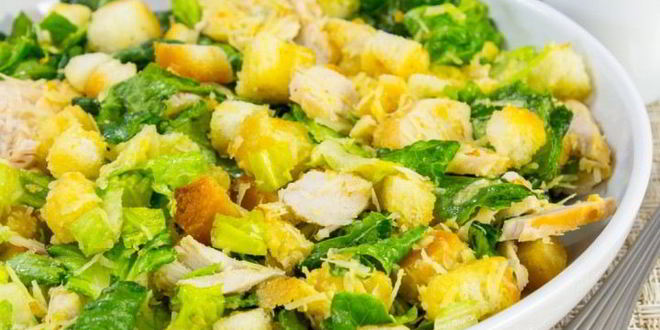 Рецепт салата цезарь с курицей
