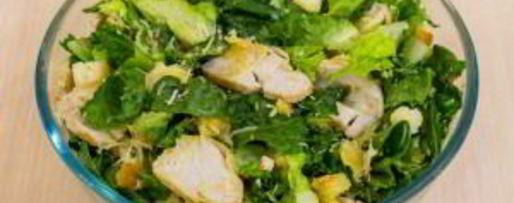 Шаг 13: салата цезарь с курицей