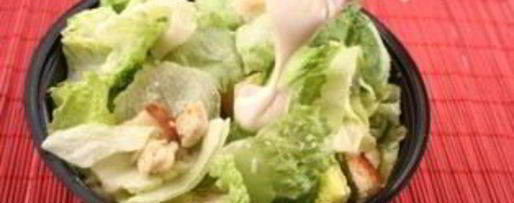 Шаг 6: салата цезарь с майонезом