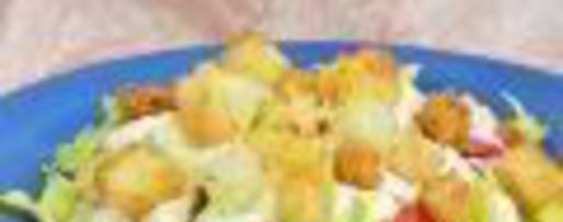 Шаг 3: салата цезарь с пекинской капустой