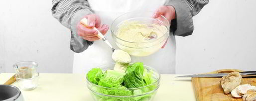 Шаг 5: салата цезарь с разными добавками