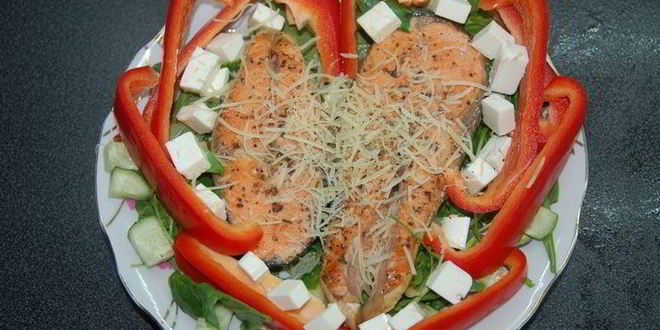 Рецепт салата цезарь с семгой