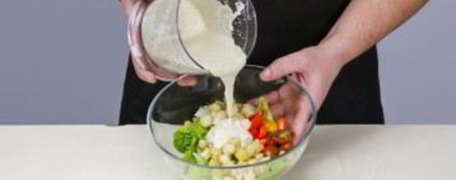 Шаг 3: салата цезарь традиционный