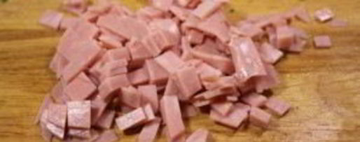 Шаг 4: цезаря с курицей и сухариками