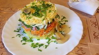 Рецепт Слоеного салата Грибная сказка