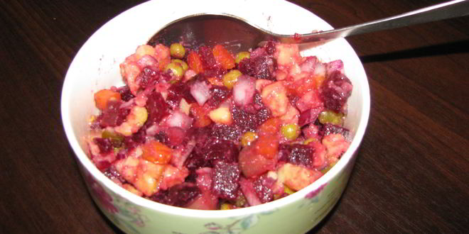 Рецепт классического винегрета с луком