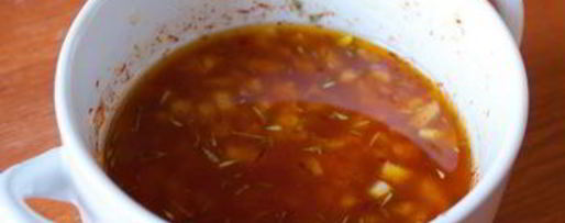 Шаг 1: салата с курицей, томатами и шафрановым винегретом