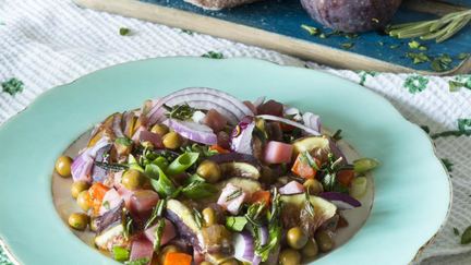 Рецепт Винегрета летнего с инжиром и розмарином