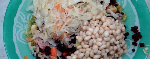 Шаг 5: винегрета с консервированной фасолью и квашеной капустой