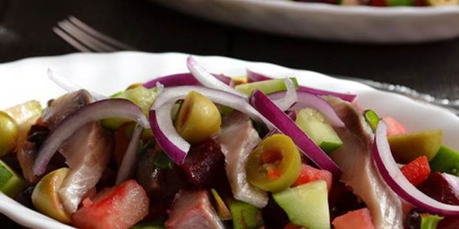 Рецепт винегрета с красной фасолью и сельдью