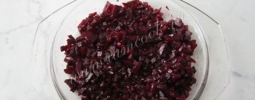 Шаг 7: винегрета с маринованными опятами