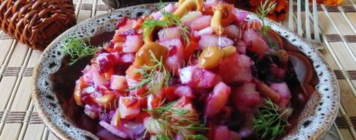 Шаг 10: винегрета с маринованными опятами