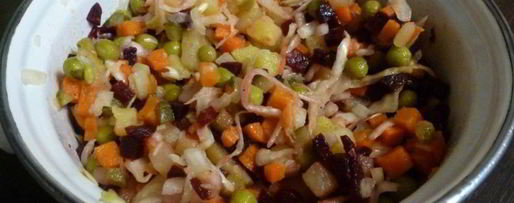 Шаг 6: винегрета с соленой сельдью